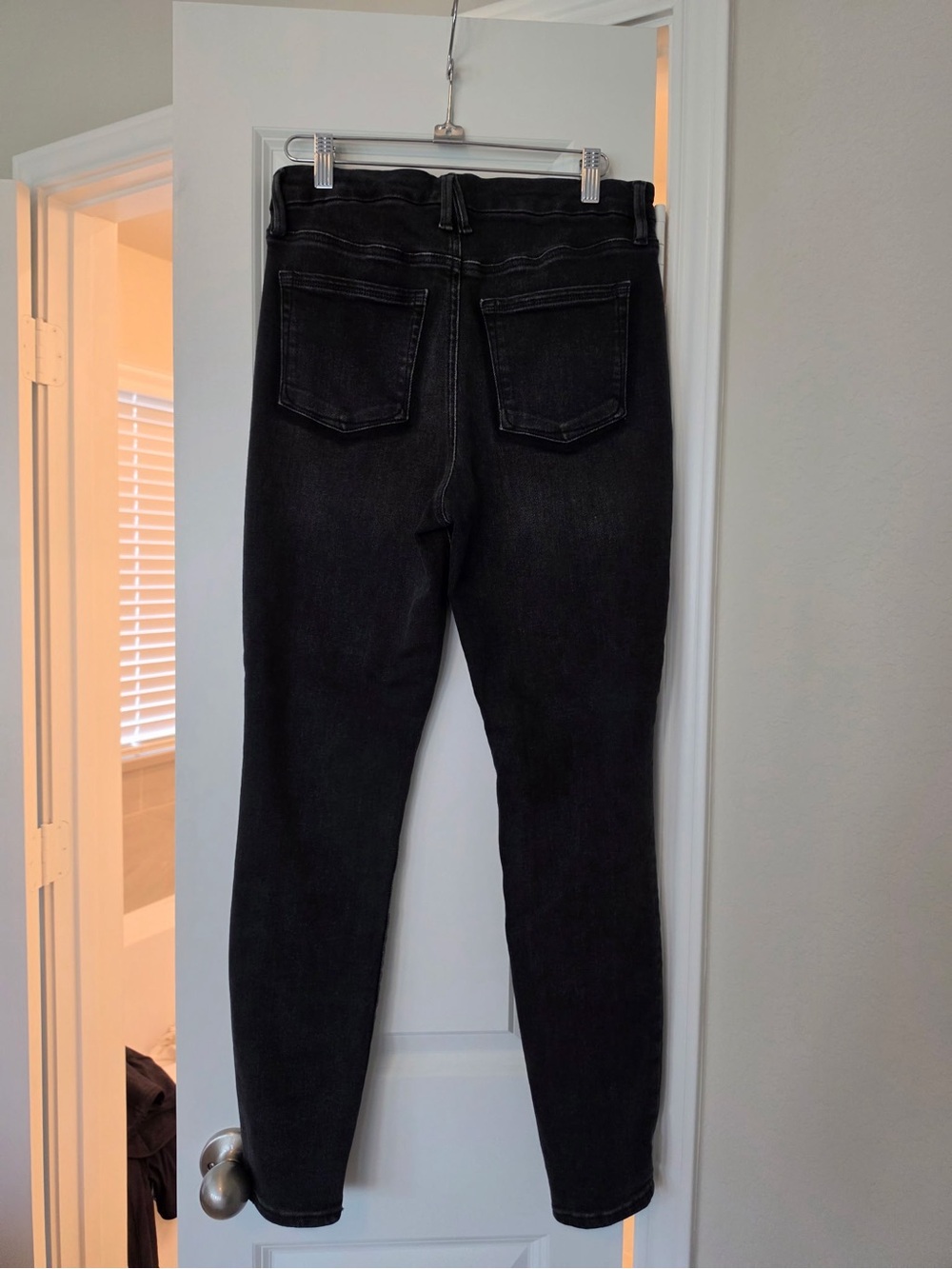 Good American Black Skinny Jeans